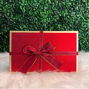 CAIXA RETANGULAR COM LAÇO DOURADO TAMANHO P