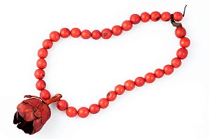 Colar de paxiúba com pingente flor seca