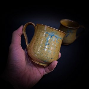 CANECA AMARELO RUTILO (P) (UNIDADE)