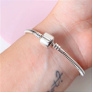 Pulseira pandora fecho tradicional banhado a prata