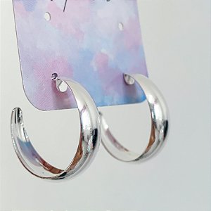 Argola boleada tarracha grande banhado a prata