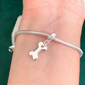 Berloque pet ossinho liso banhado a prata