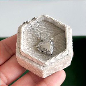 Cordão mini relicário coração borda 45cm Aço inox [com foto]