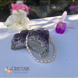 Pulseira em pérolas - tamanho médio.