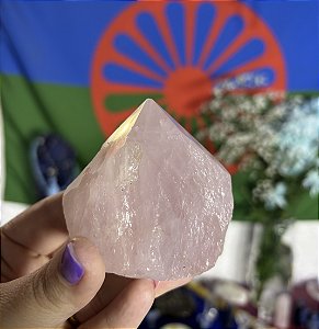 Ponta de Quartzo Rosa Semi-lapidada