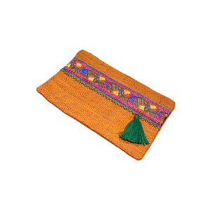 CLUTCH MARROQUINA EM LINHO LARANJA COM PASSAMANARIA E TASSEL COLORIDO