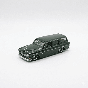 [LOOSE] Hot Wheels Premium 1:64 Volvo P220 Amazon Estate
