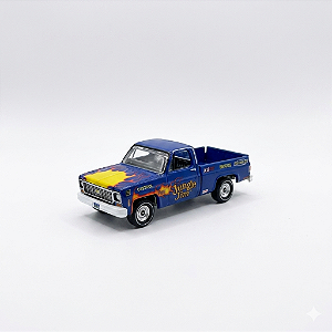 [LOOSE] Auto World 1:64 Chevrolet C-10 Jungle Jim (Racing Legends)