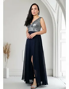 Vestido longo com brilho em voal com bojo e fenda lateral