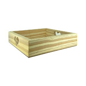 Bandeja Pinus Coraçao Quadrada M 25x25x6 - para até 1 garrafa mais 8 itens pequenos