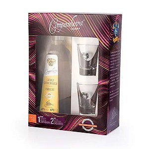 Kit Cachaça Companheira Extra Premium Carvalho 670ml + 2 Copos Para Dose