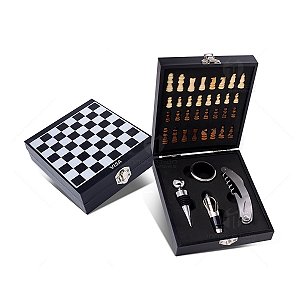 Jogo de Acessorios para Vinho com Jogo de Xadrez