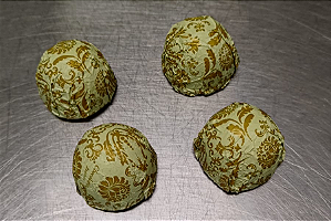 1 Bombom Truffado Recheio Branco Embrulhado - Unidade