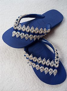 Chinelo Havaianas Top Azul com Pérolas Ovais e Cristais