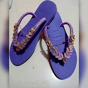 Chinelo Havaianas Slim Lilás com Cabedal Sereia