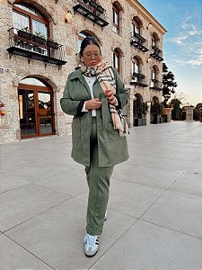 Casaco Regina