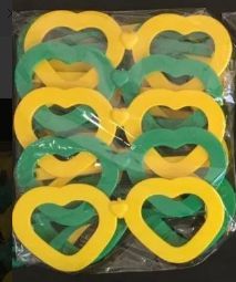 ÓCULOS PLÁSTICO "CORAÇÃO" - VERDE/AMARELO - PACOTE COM 6 UNIDADES