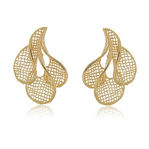 BRINCO ONDAS VAZADA FOLHEADO A OURO 18K