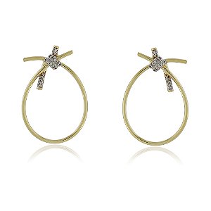 BRINCO FOLHEADO A OURO 18K ELO OVAL COM DETALHE EM RODIO