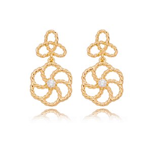 BRINCO TRABALHADO COM ZIRCÔNIA FOLHEADA A OURO 18K