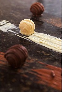 Mix de trufas: ao leite, branco e meio amargo - 250g