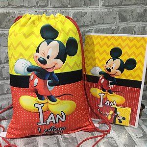 Mochilinhas Sacolinhas com  Revistinhas de colorir diversos temas