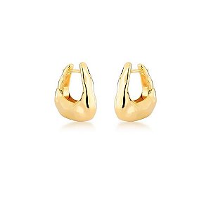 BRINCO TRIANGULAR TEXTURIZADA LISA BANHADA A OURO