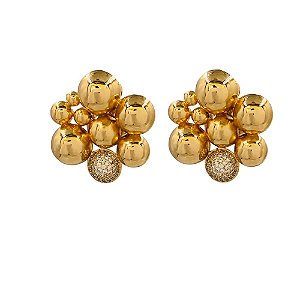 BRINCO BAN. DOURADO CRAV. ZIRC BRANCA FLOR BOLA 24MM