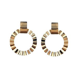 Brinco Folheado 18k Base Lisa com Circulo Trabalhado