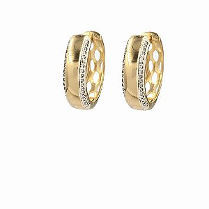 Brinco Folheado 18k com Zirconia Lateral e Detalhe Vazado