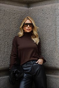 Blusa Marrom Gola Alta