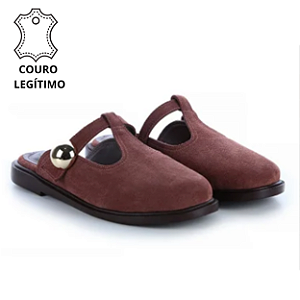 Mule Feminina em Couro Cacau com Tachas Doha