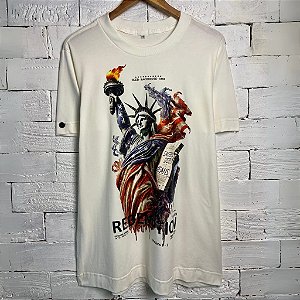 Camiseta Sacerdote Branca Estatua Masculino