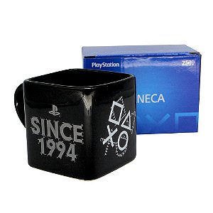 Caneca Playstation Cubo 3D Quadrada 300ML Since 1994 Oficial