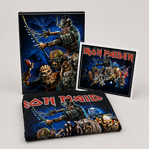 KIT EXCLUSIVO IRON MAIDEN - CAMISETA + BANDEIRA + ADESIVO