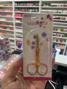 Tesourinha para sobrancelhas