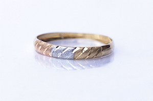 Anel aparador Três Ouros Trabalhado 0,9