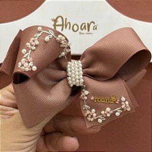 Faixa de Cabelo Infantil na Meia de Seda Grande Gorgurão Bordada Poemas das Flores Roana