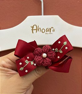 Laço Infantil Médio de Gorgurão Flor de Crochê Pérolas Roana