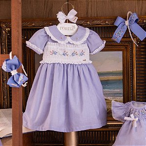 Vestido Infantil com Peito Bordado Contos em Tons Azuis Roana