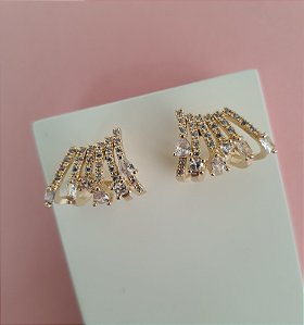 BRINCO EAR CUFF COM ZIRCÔNIAS FOLHEADO A OURO 18K
