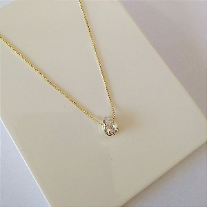 Colar com pingente formato gota de zircônia pequena folheado a ouro18k
