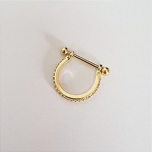 Piercing cravejado folheado no ouro 18k