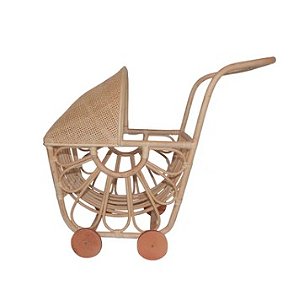 CARRINHO DE BONECA DE BAMBU E RATTAN
