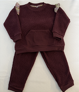 Conjunto de Moletom Bordô com Babado