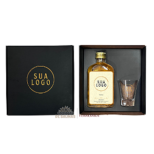 KIT CAIXA SUPREMA COM CACHAÇA PERSONALIZADA LOGO 200ML + COPO