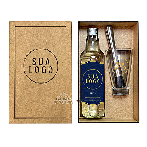 KIT CAIPIRINHA CACHAÇA PERSONALIZADA 700ML + 1 COPO + 1 MACERADOR