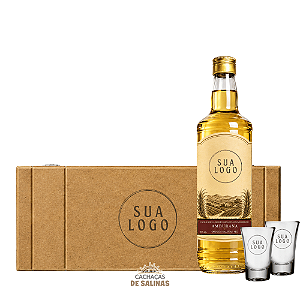 KIT CAIXA BAÚ CACHAÇA PERSONALIZADA 700ML LOGO + 2 COPOS