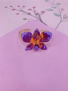 Bracelete dourado com Flor Borboleta esmaltada mesclado em lilás com laranja