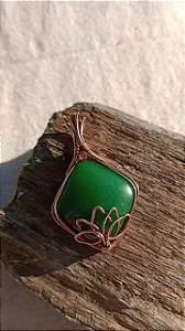 Colar com pingente de Quartzo Verde